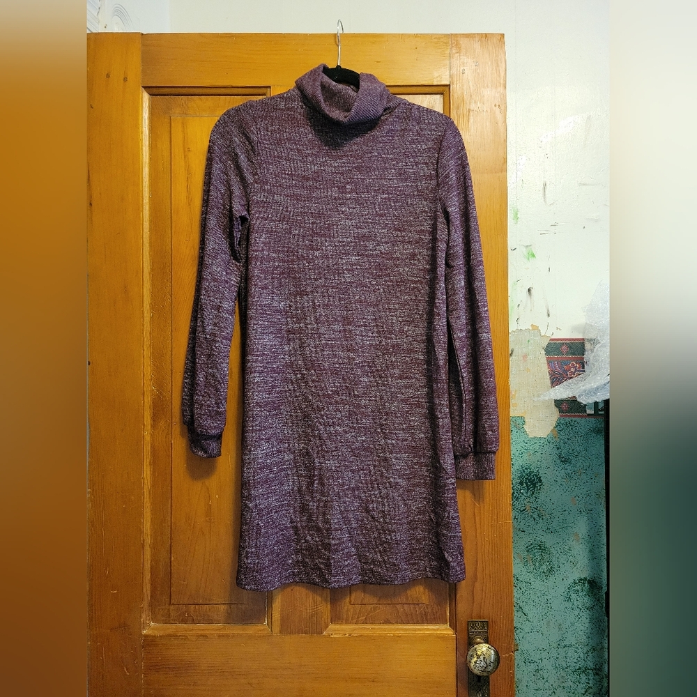Dress - Picture 2 of 5